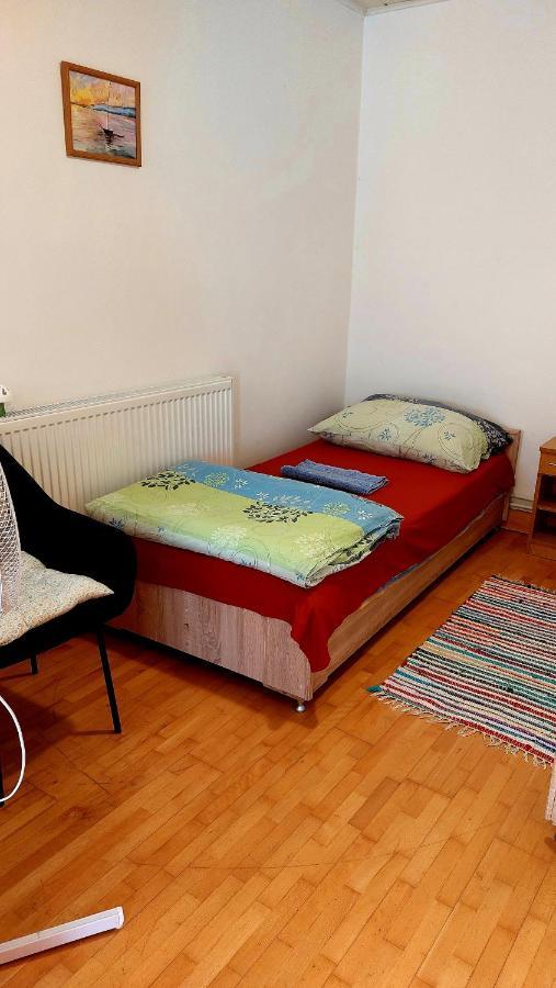 Mandula Apartman Σέγκεντ Εξωτερικό φωτογραφία